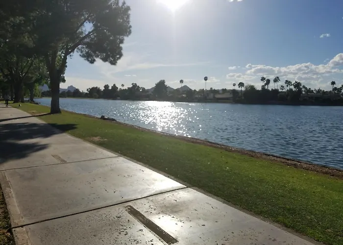Holiday home 1st Flr, Enclosed Patio, Mercado Shops, Walkable *