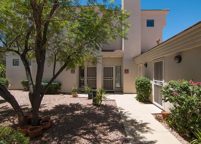 1st Flr, Enclosed Patio, Mercado Shops, Walkable Holiday home *