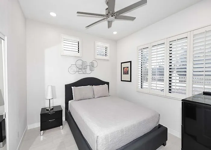 1st Flr, Enclosed Patio, Mercado Shops, Walkable Holiday home Scottsdale