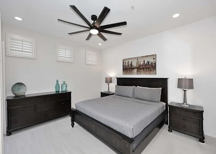 Holiday home 1st Flr, Enclosed Patio, Mercado Shops, Walkable Scottsdale