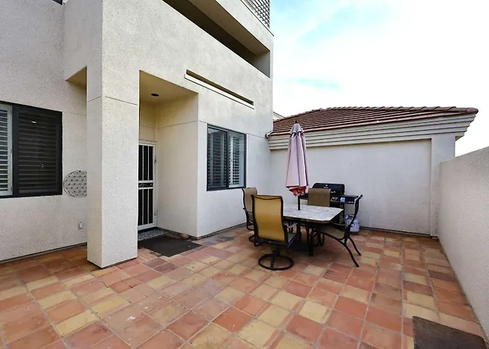 Holiday home 1st Flr, Enclosed Patio, Mercado Shops, Walkable Scottsdale