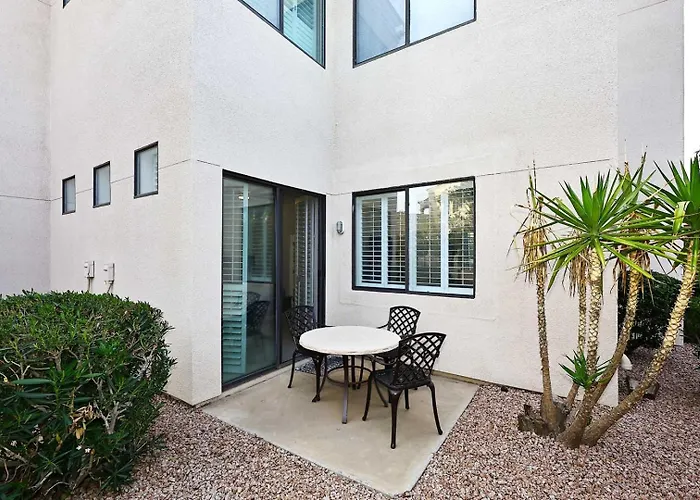 1st Flr, Enclosed Patio, Mercado Shops, Walkable